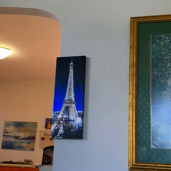 Art - Picture 1 of 1